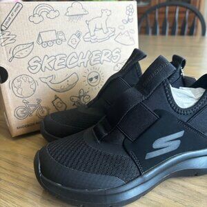 Kids Size 1 - Skechers Black Tennis Shoes